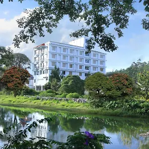 https://grand-plaza.hotels-munnar.com