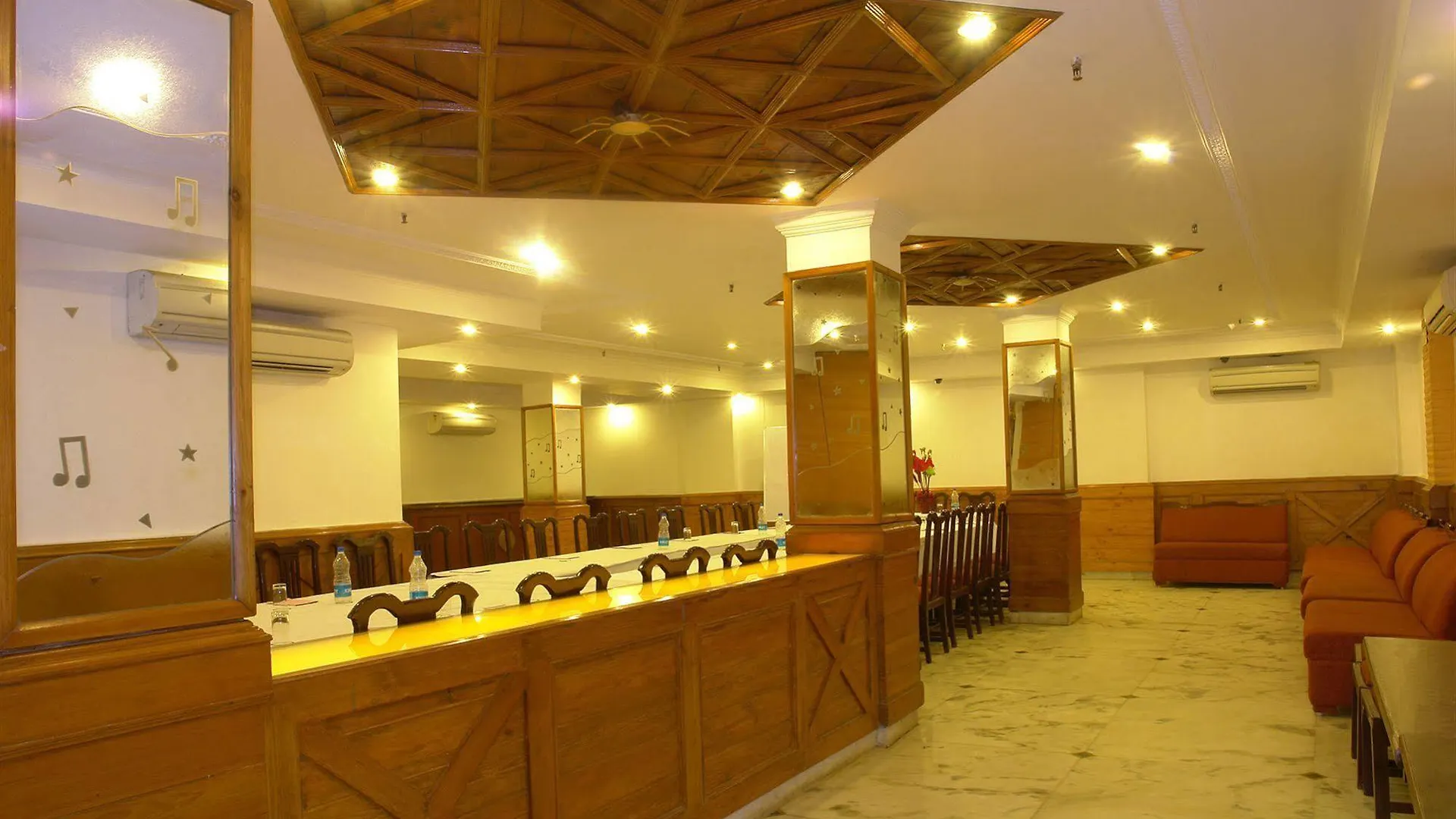 The Crest Inn Delhi  Hotel Delhi (National Capital Territory of India)
